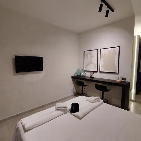 Liberty Square 沃洛斯