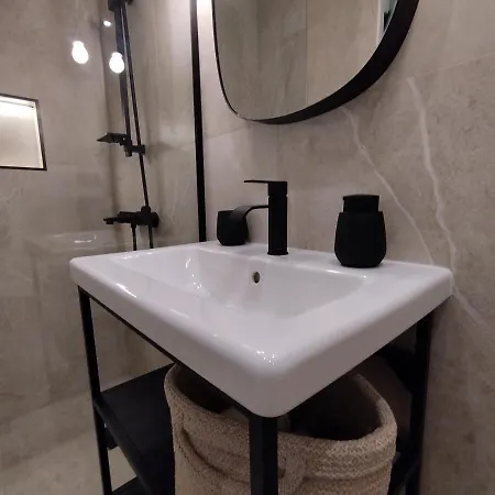 Liberty Square 公寓 沃洛斯