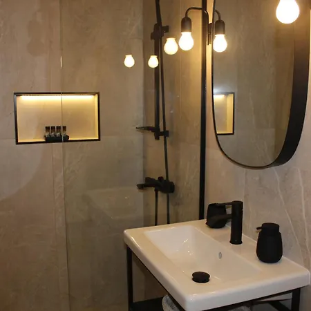 Liberty Square 沃洛斯